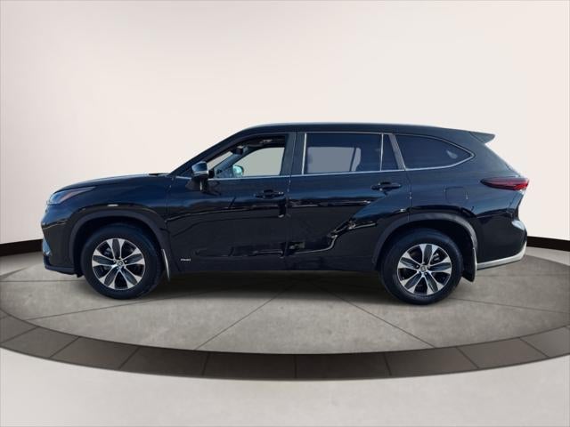 2025 Toyota Highlander Hybrid XLE AWD (Natl)