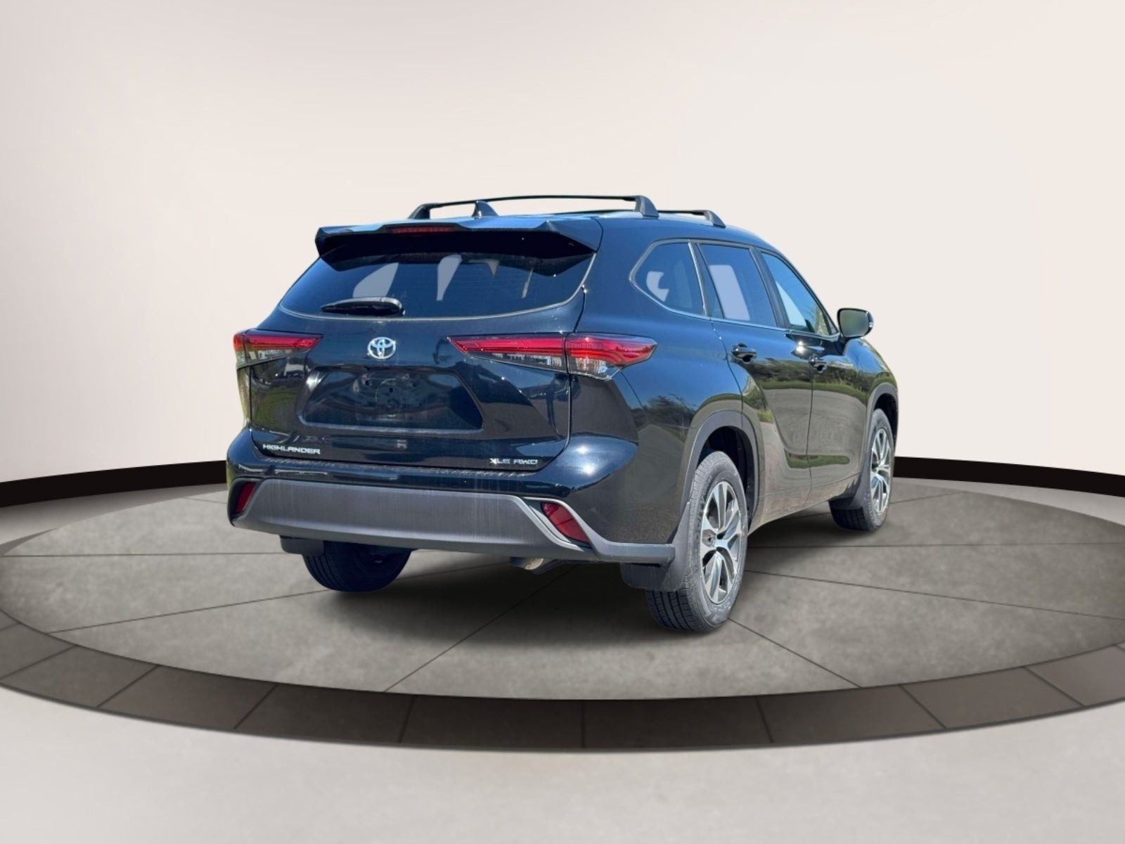 2023 Toyota Highlander XLE AWD (Natl)