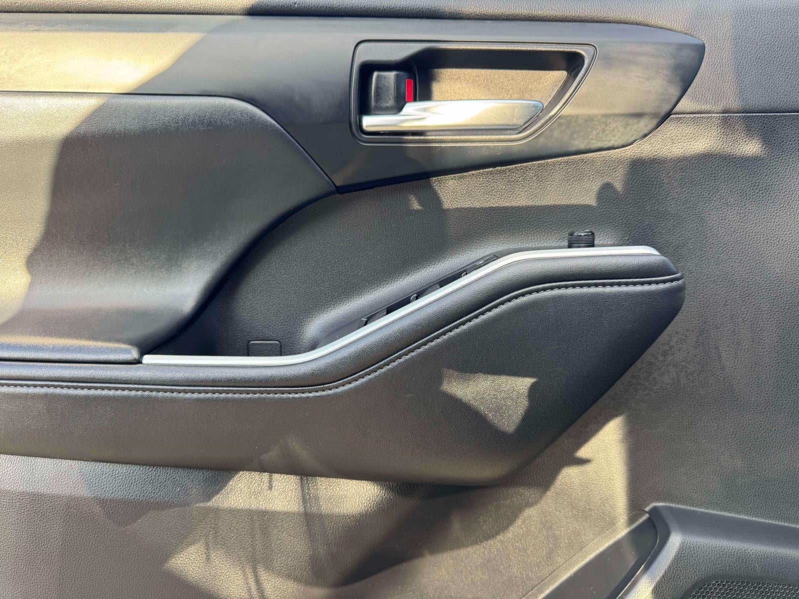 2023 Toyota Highlander XLE AWD (Natl)