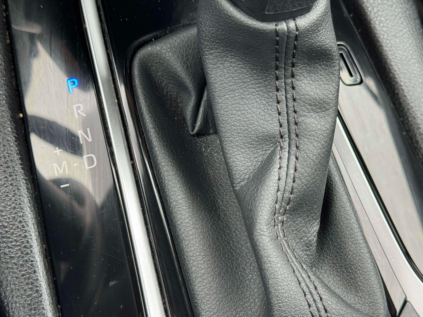 2023 Toyota Corolla Cross LE 4WD (Natl)