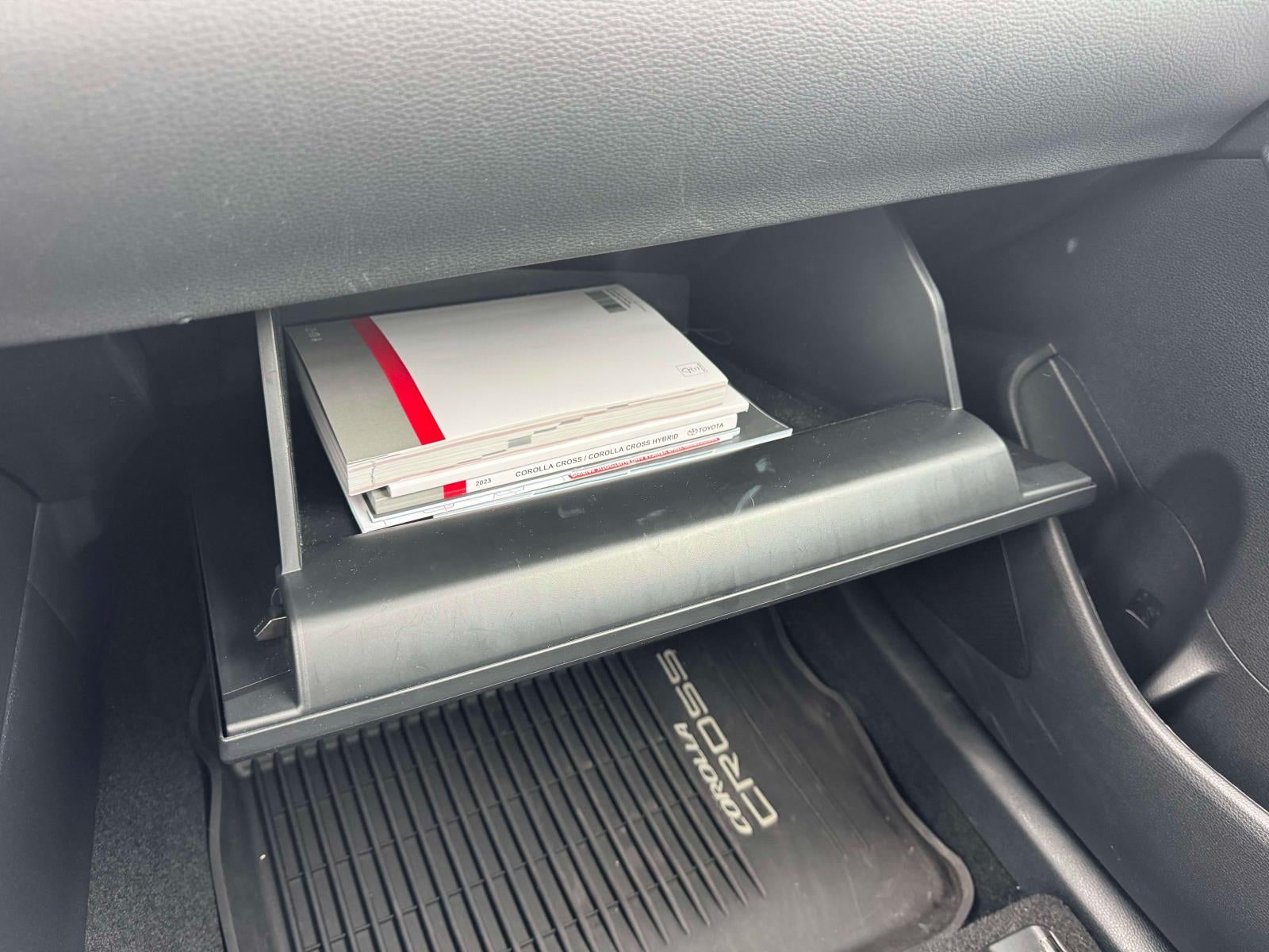 2023 Toyota Corolla Cross LE 4WD (Natl)