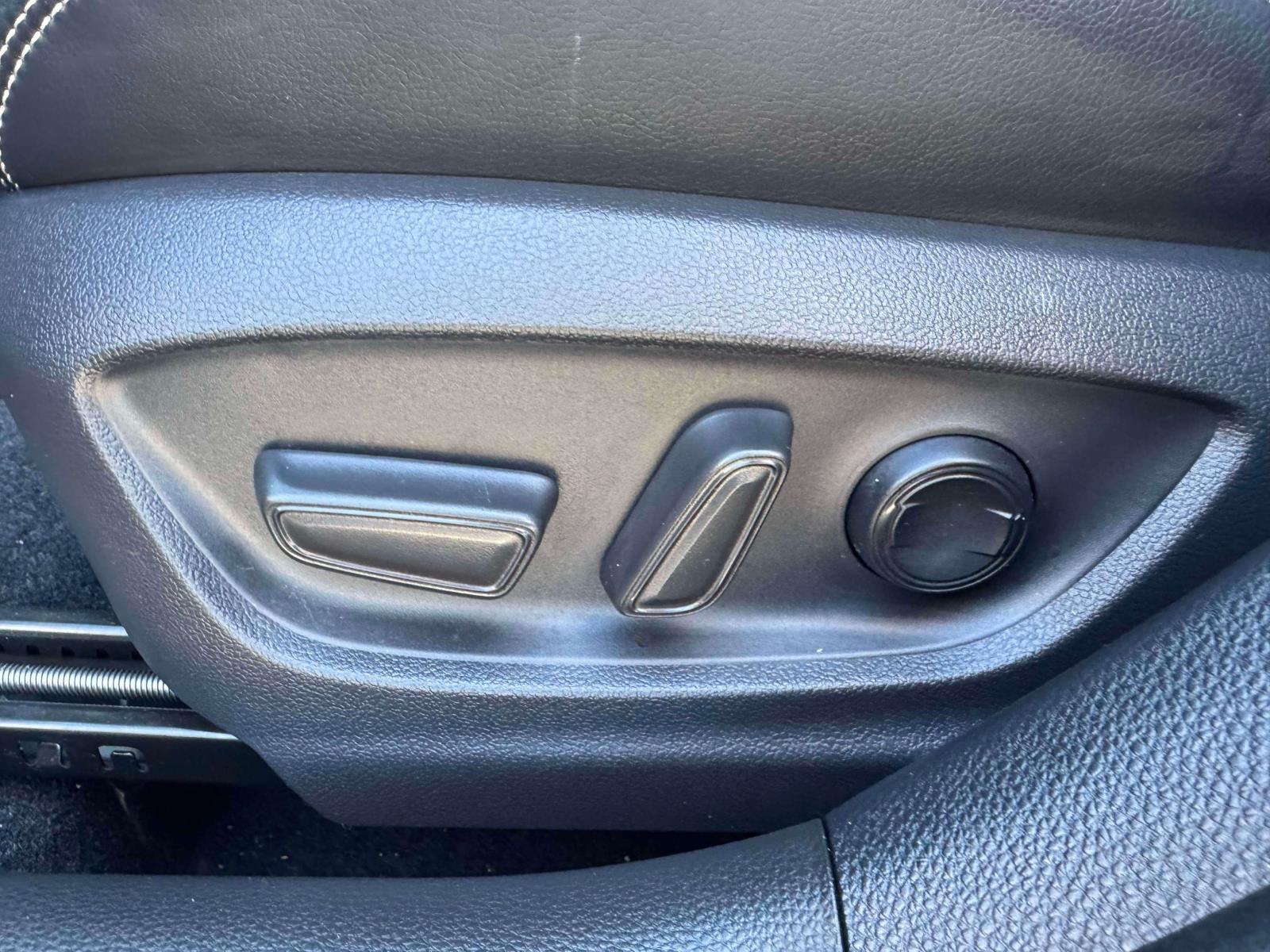 2022 Toyota Corolla Hybrid LE CVT (Natl)