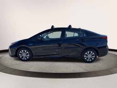 2022 Toyota Prius LE AWD-e (Natl)