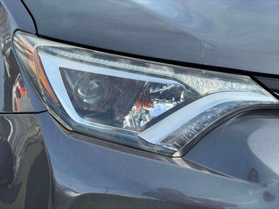 2018 Toyota RAV4 LE AWD (Natl)