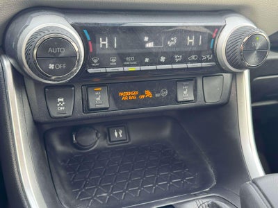 2019 Toyota RAV4 Hybrid XLE AWD (Natl)