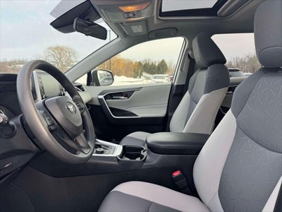 2019 Toyota RAV4 Hybrid XLE AWD (Natl)