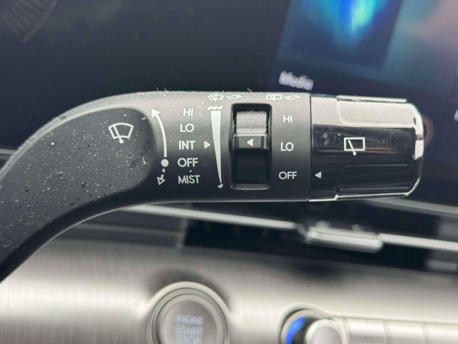 2025 Hyundai Kona SE FWD