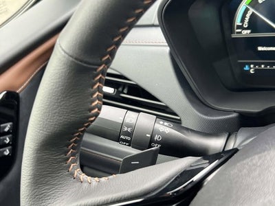 2025 Subaru FORESTER Touring Hybrid