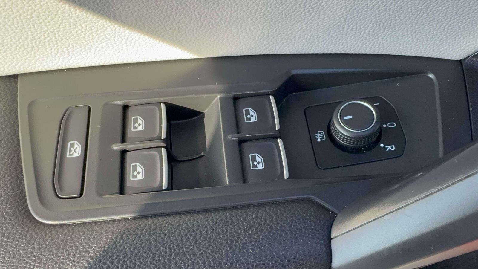 2019 Volkswagen Tiguan 2.0T SE