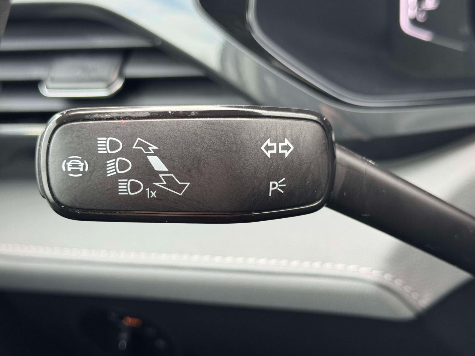 2023 Volkswagen Taos 1.5T SEL