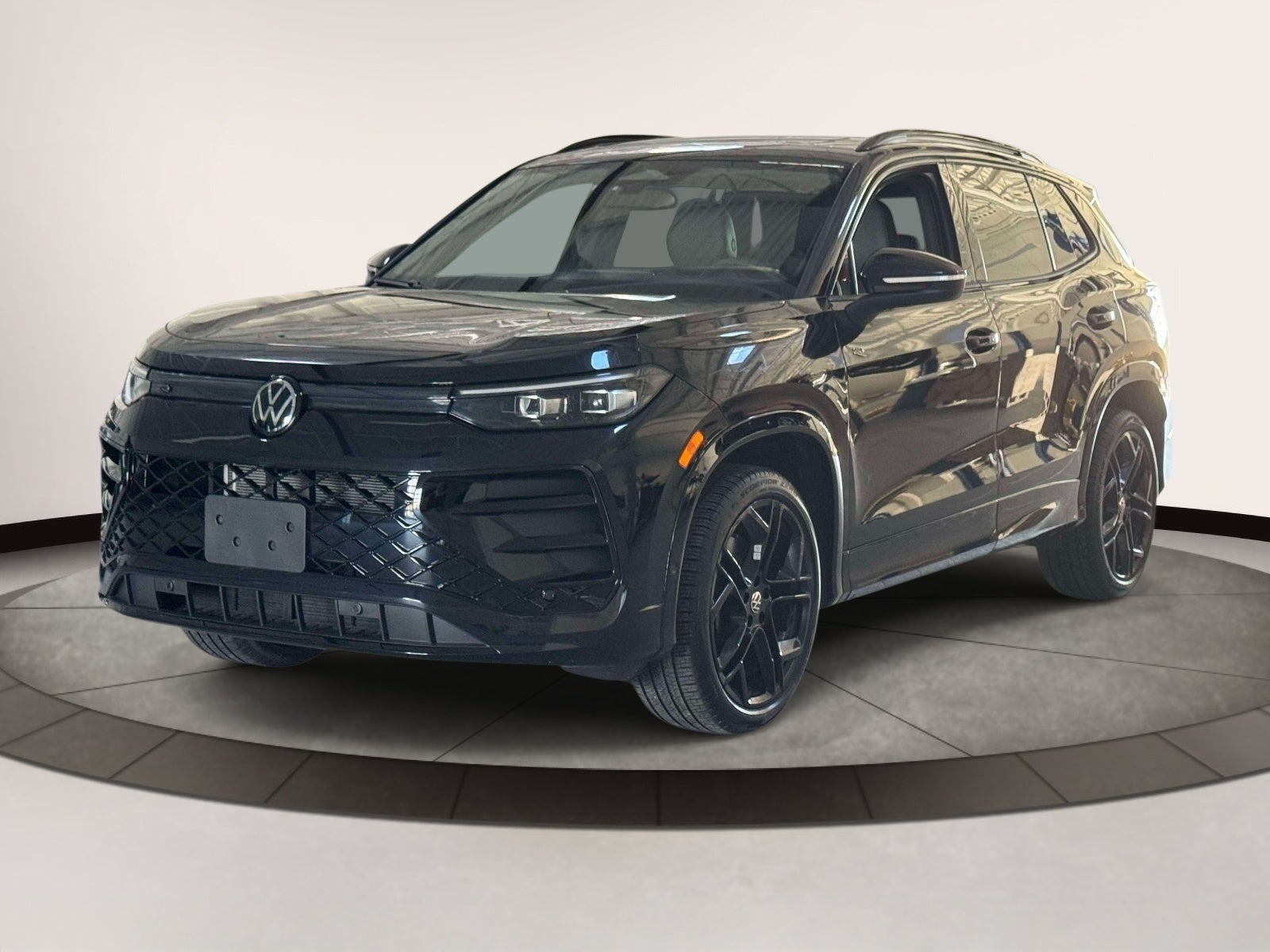 2025 Volkswagen Tiguan 2.0T SE R-Line Black