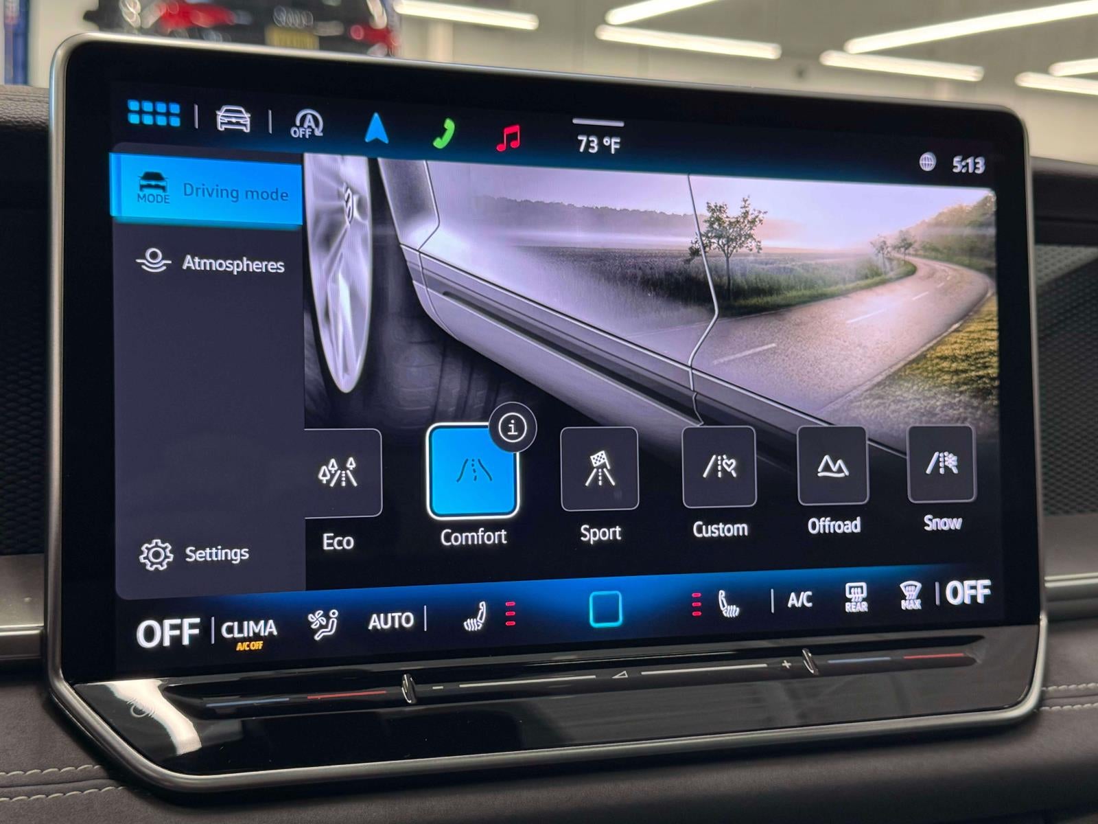 2025 Volkswagen Tiguan 2.0T SE R-Line Black