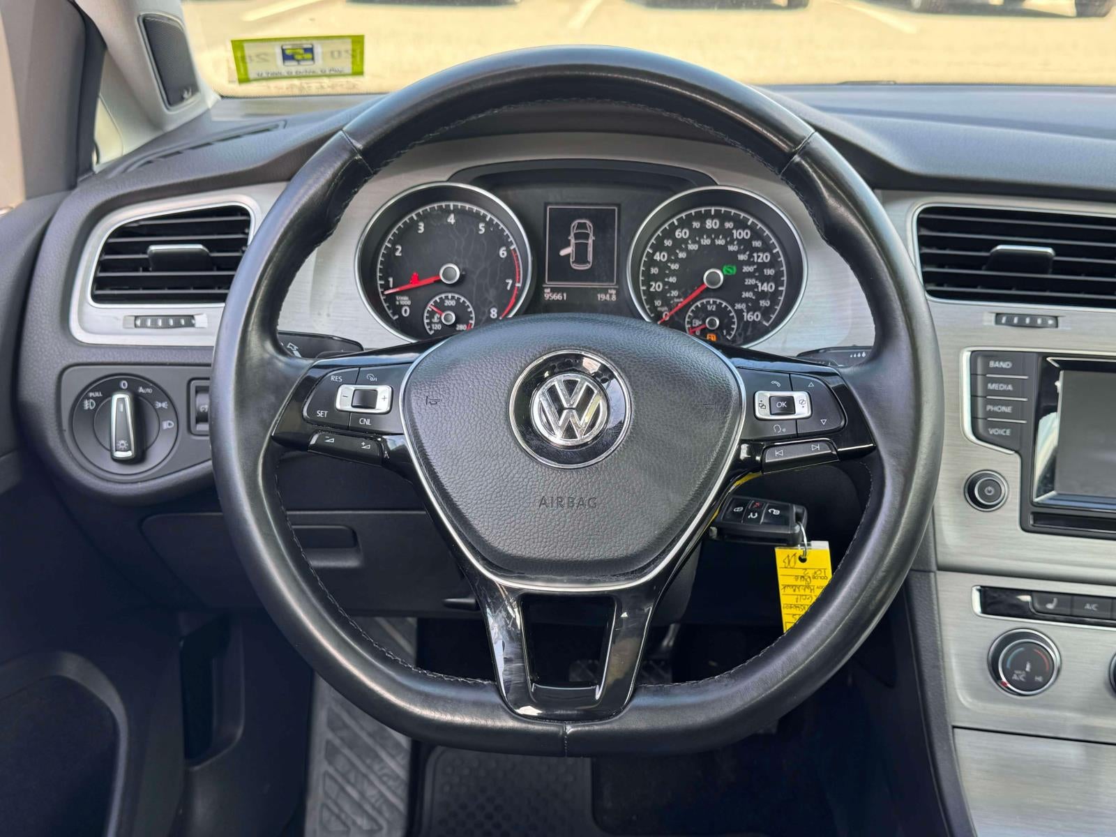 2015 Volkswagen Golf TSI SE 4-Door