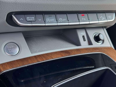 2024 Audi Q5 40 Premium
