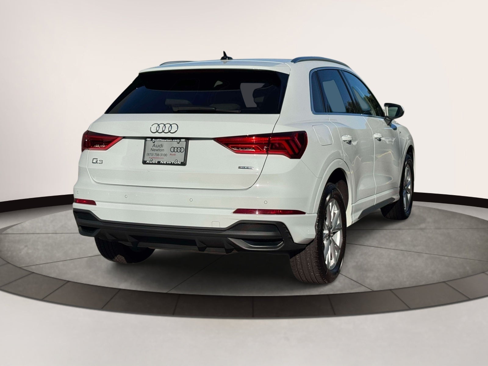 2025 Audi Q3 Premium