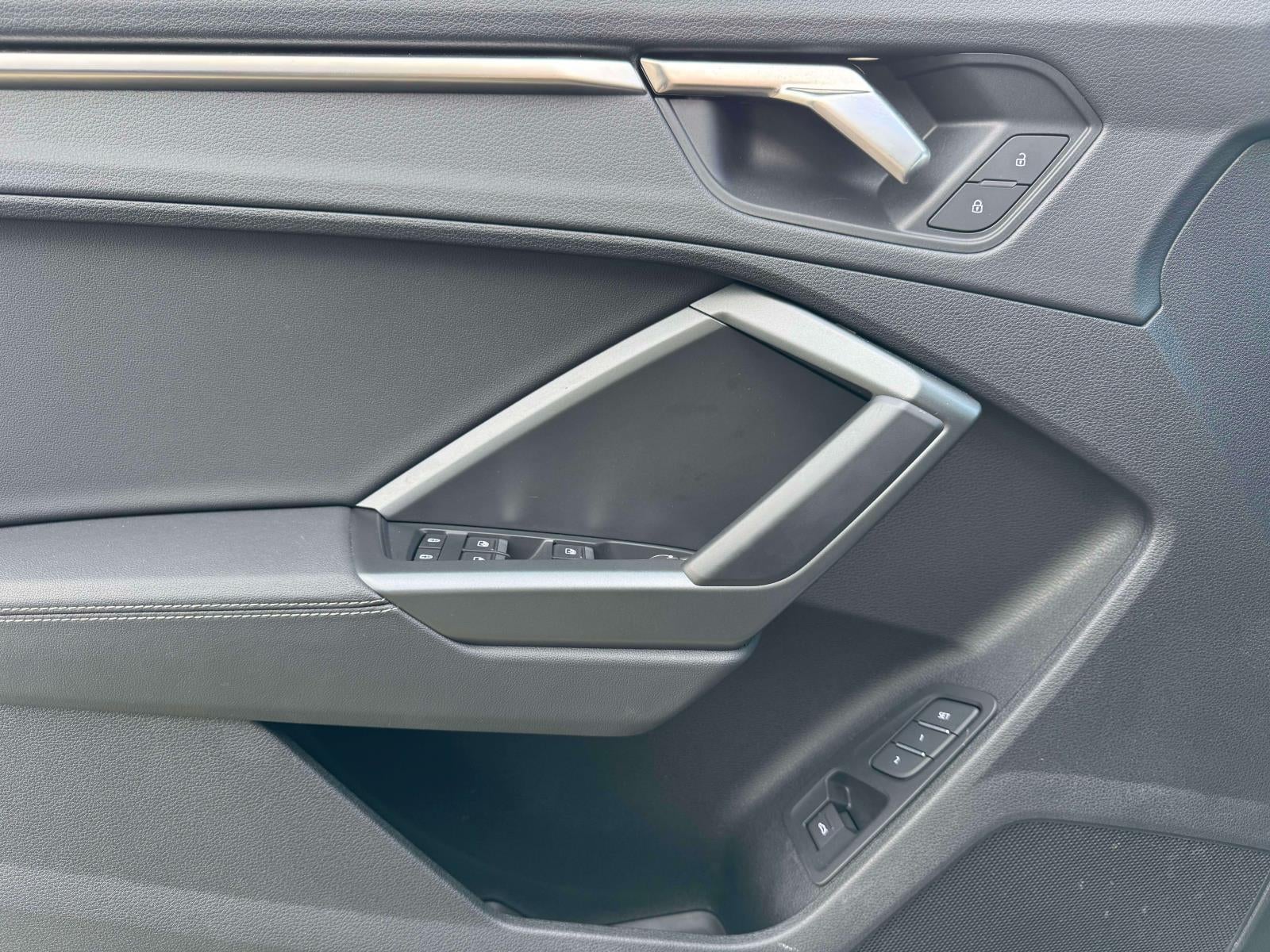 2025 Audi Q3 Premium