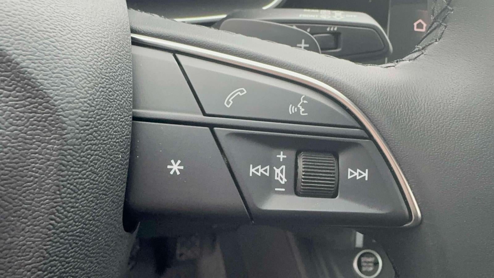 2025 Audi Q3 Premium