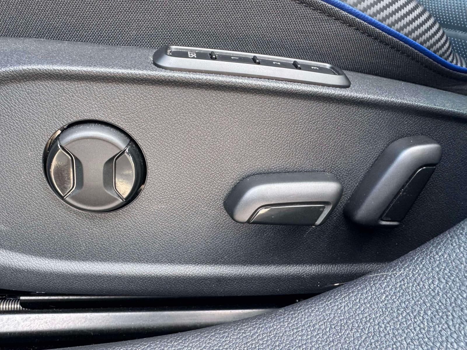 2023 Volkswagen Golf R 2.0T