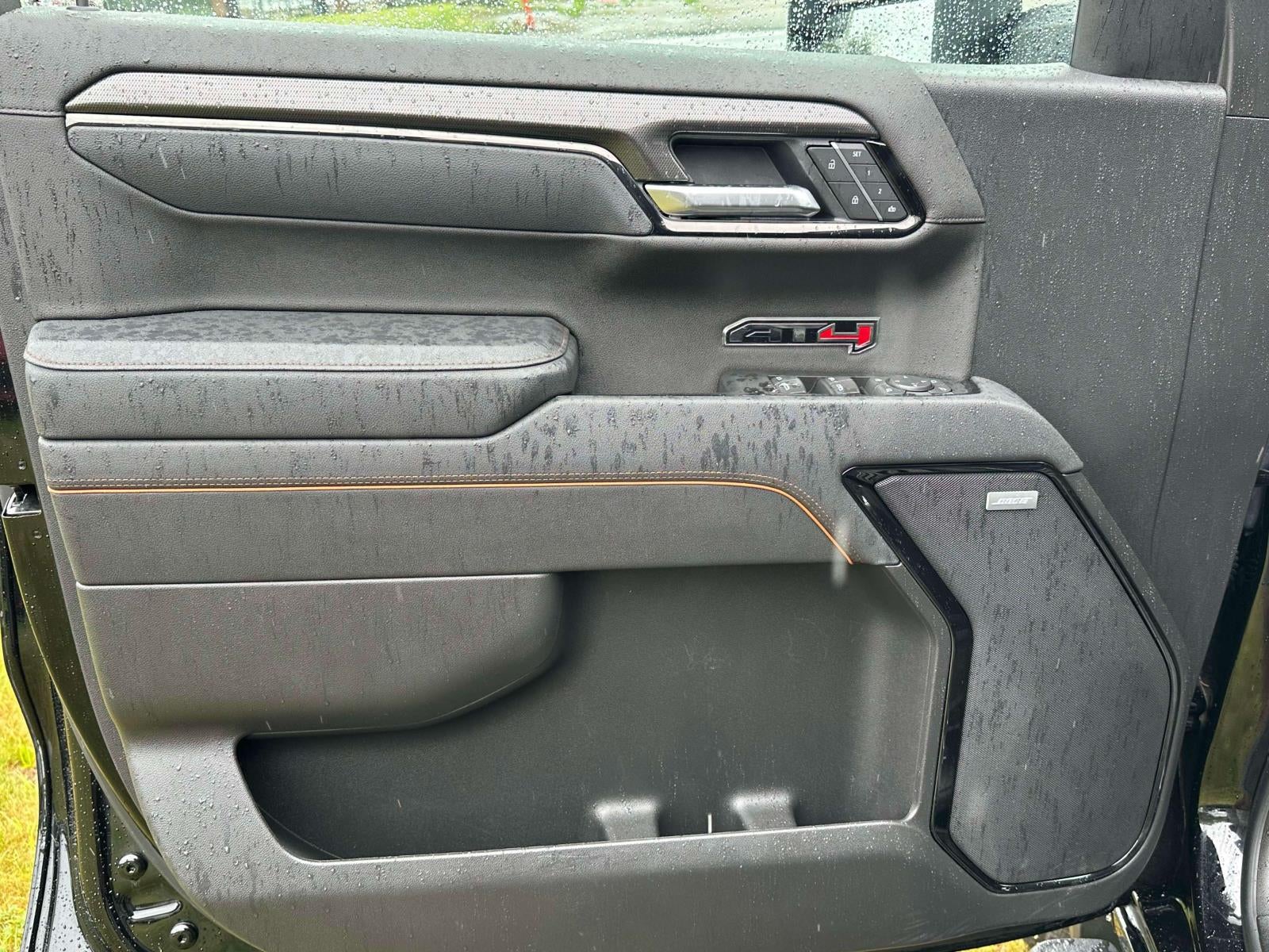 2025 GMC Sierra 1500 4WD Crew Cab 147 AT4