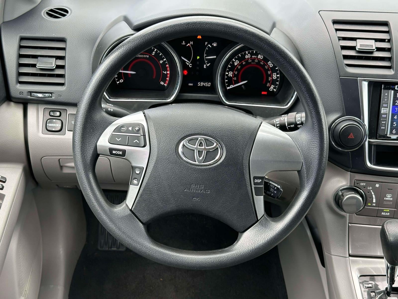 2013 Toyota Highlander 4WD 4dr V6 (Natl)