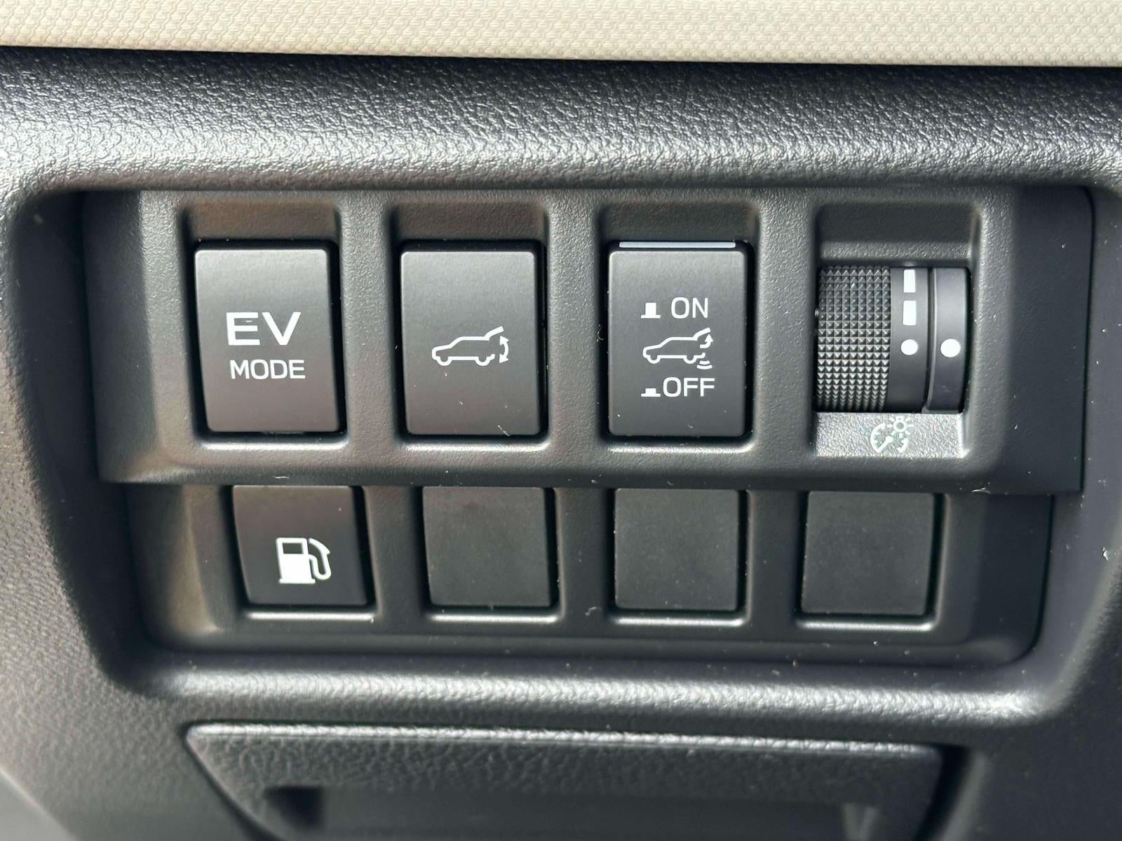 2025 Subaru Forester Limited Hybrid AWD
