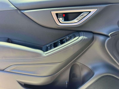 2023 Subaru Forester Premium CVT