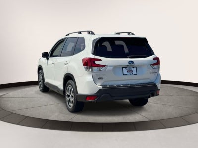 2023 Subaru Forester Premium CVT
