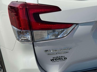 2023 Subaru Forester Premium CVT