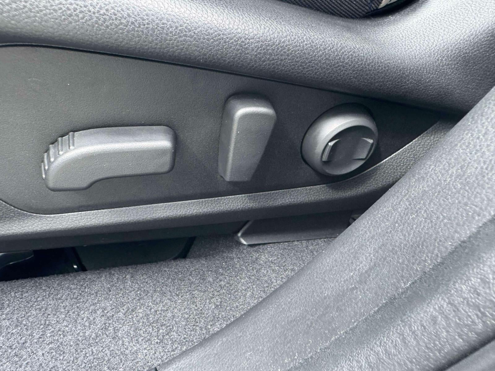 2025 Subaru Forester Limited Hybrid AWD