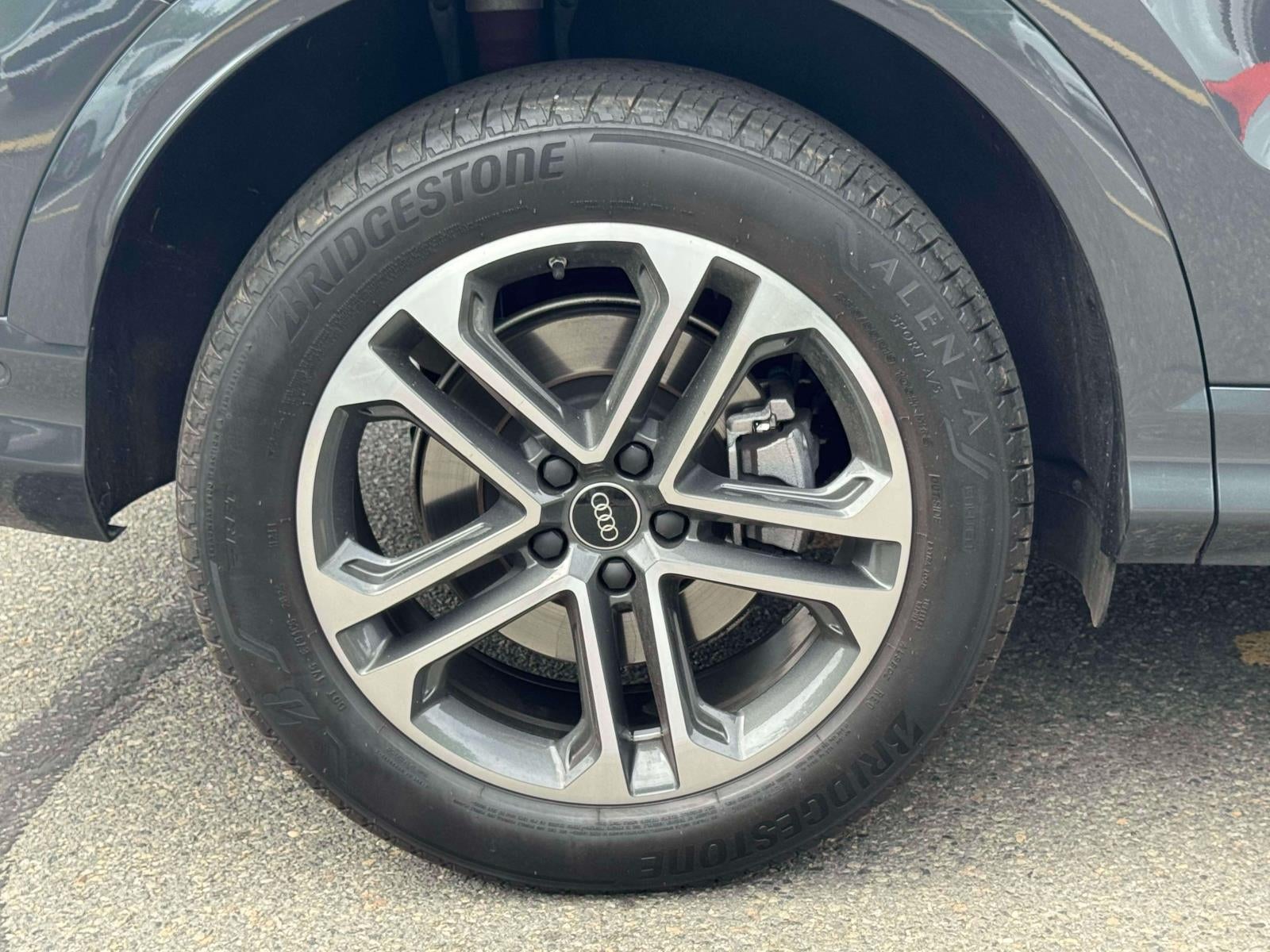 2025 Audi Q5 Premium 2.0 TFSI quattro