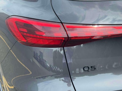 2025 Audi Q5 Premium 2.0 TFSI quattro
