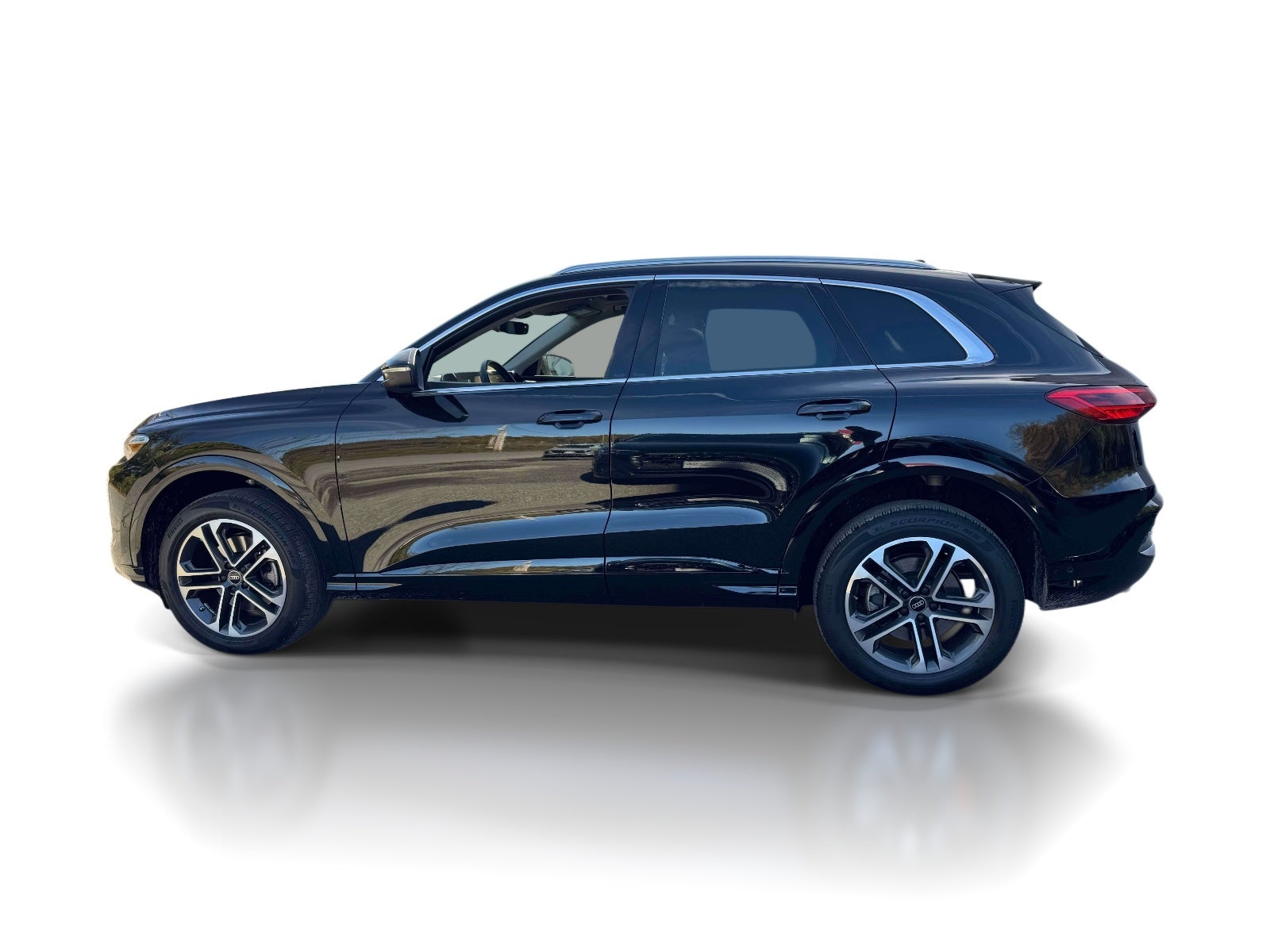 2025 Audi Q5 Premium 2.0 TFSI quattro