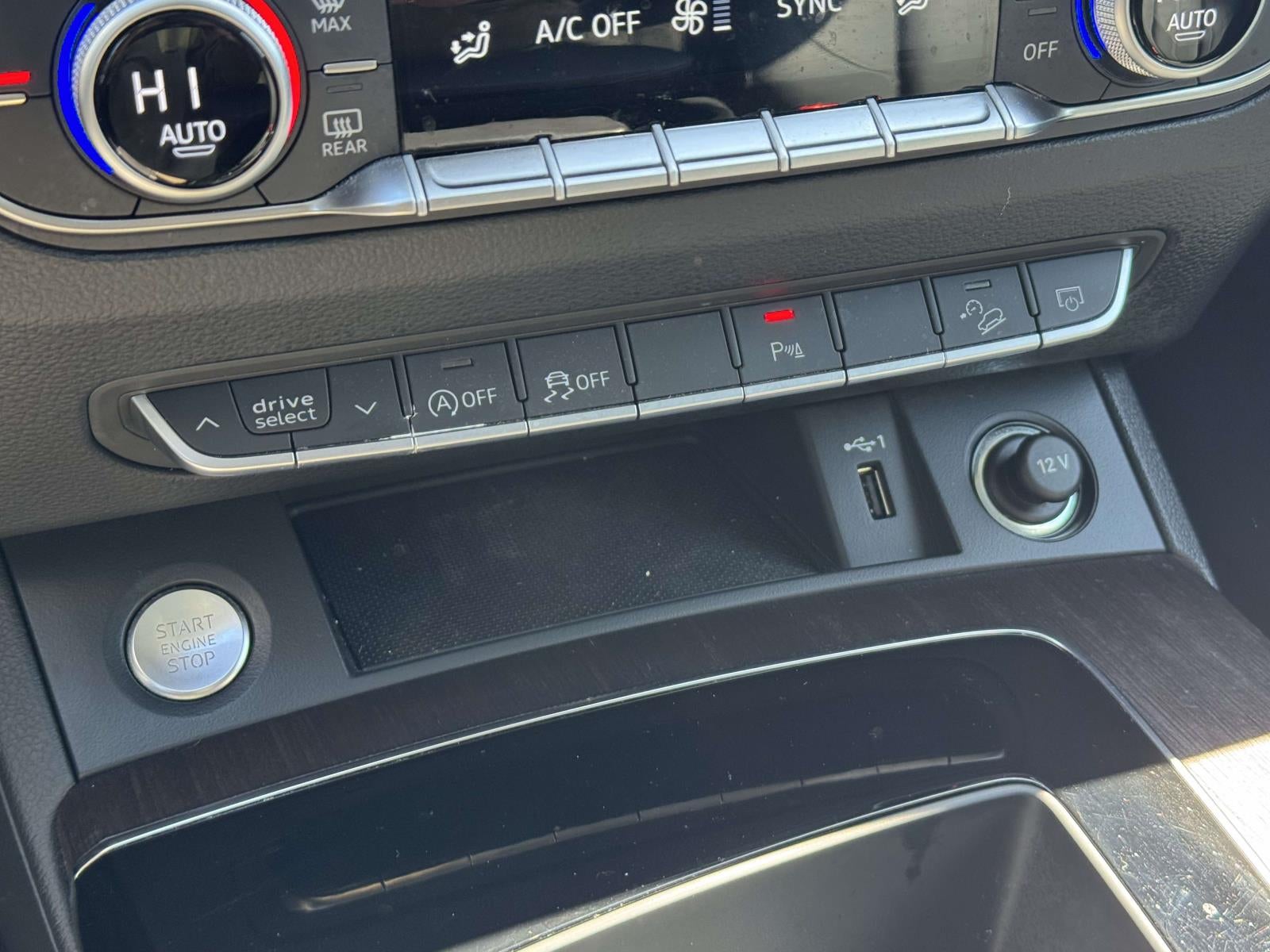 2023 Audi Q5 Premium 40 TFSI quattro